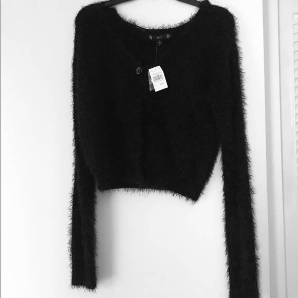 🖤🖤Comfy black crop top sweater 🖤🖤 - Picture 5 of 6